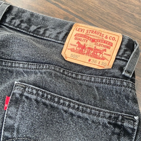 Vintage Levi’s 505 Denim Straight Cut Black Jeans - Picture 4 of 6